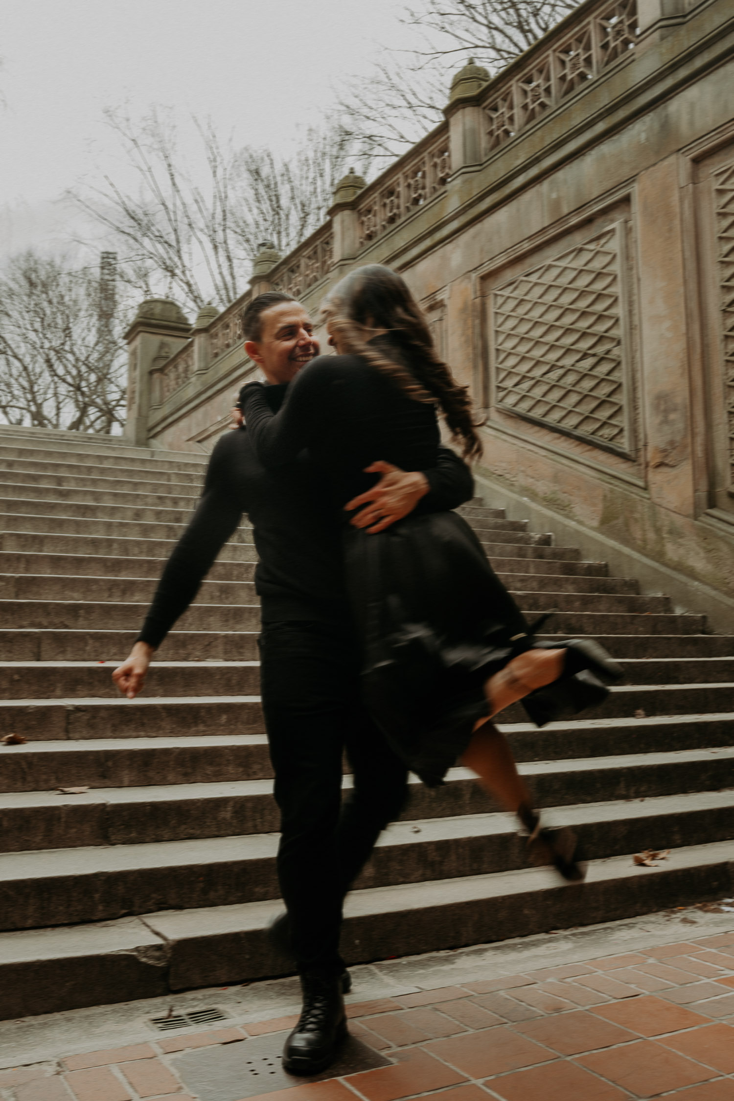Elegant and stylish couples photography in Central Park. New York City photoshoot at Bethesda Terrace.