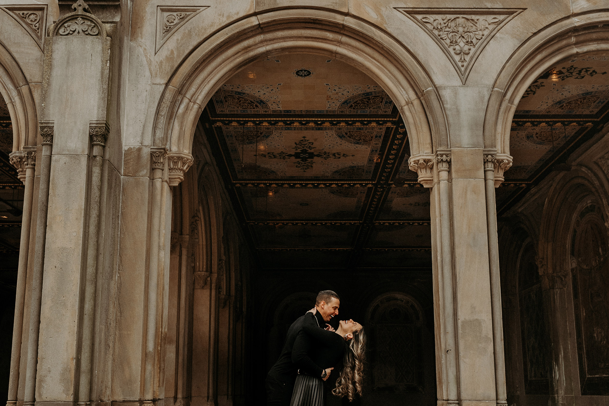 Elegant and stylish couples photography in Central Park. New York City photoshoot.