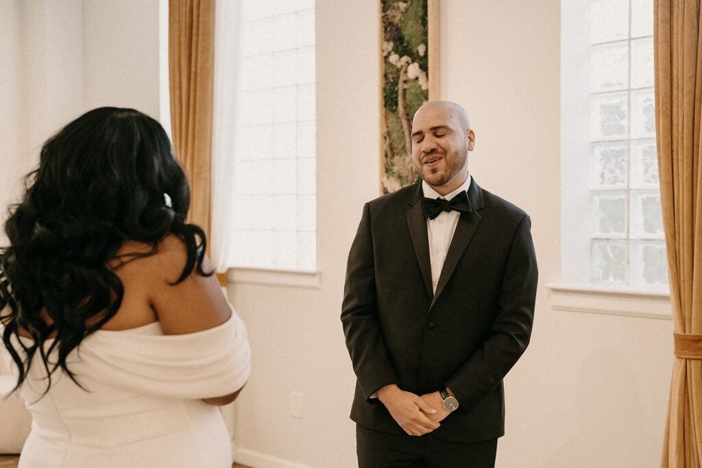 Groom's reaction to his seeing his bride at their First Look.
