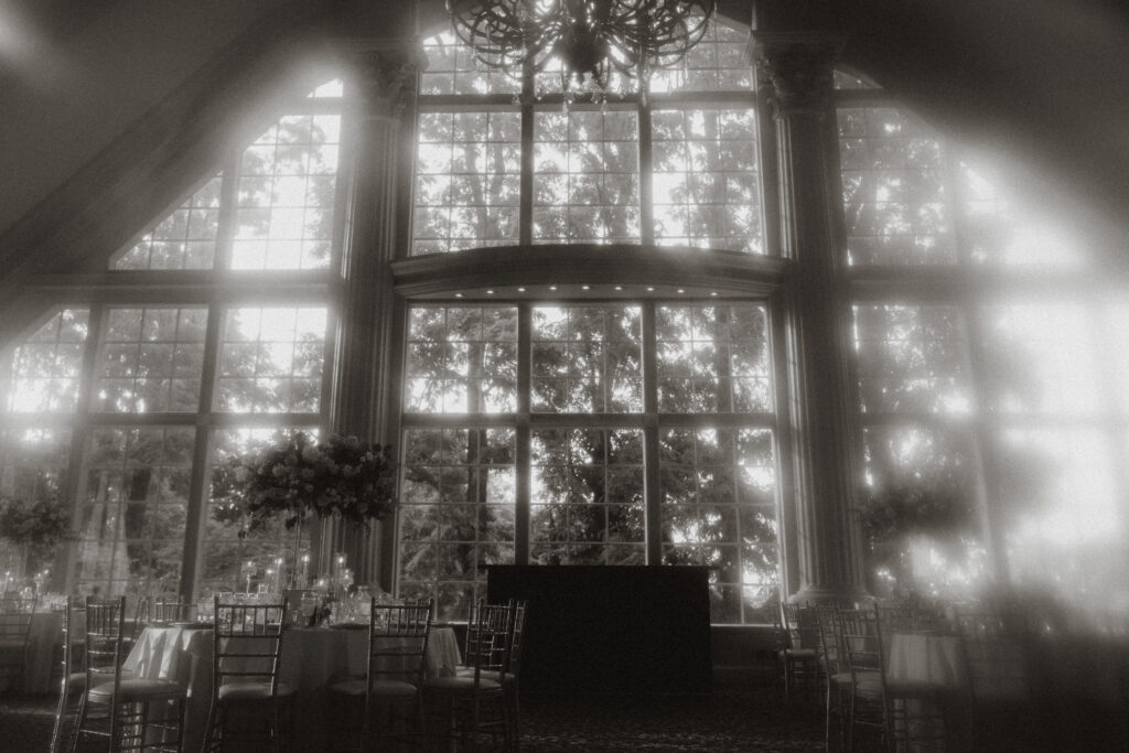 A dreamy, hazy view of the reception room at the Ashford Estate.