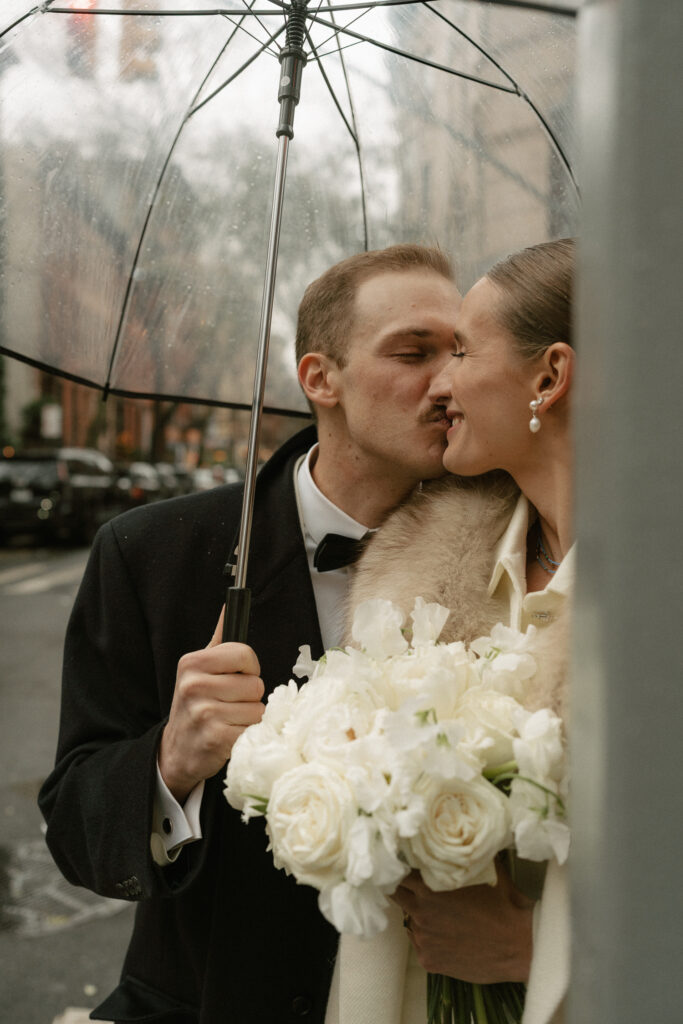 Quick kiss on the city streets