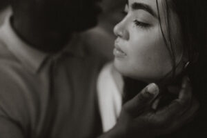 Elevated engagement shoot in New York's main Library